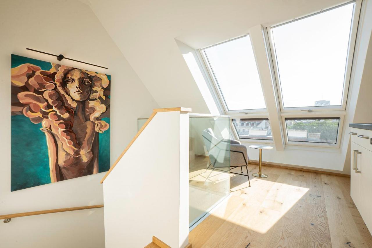 Orestaliving - Penthouse With Designer Renovation Appartement *