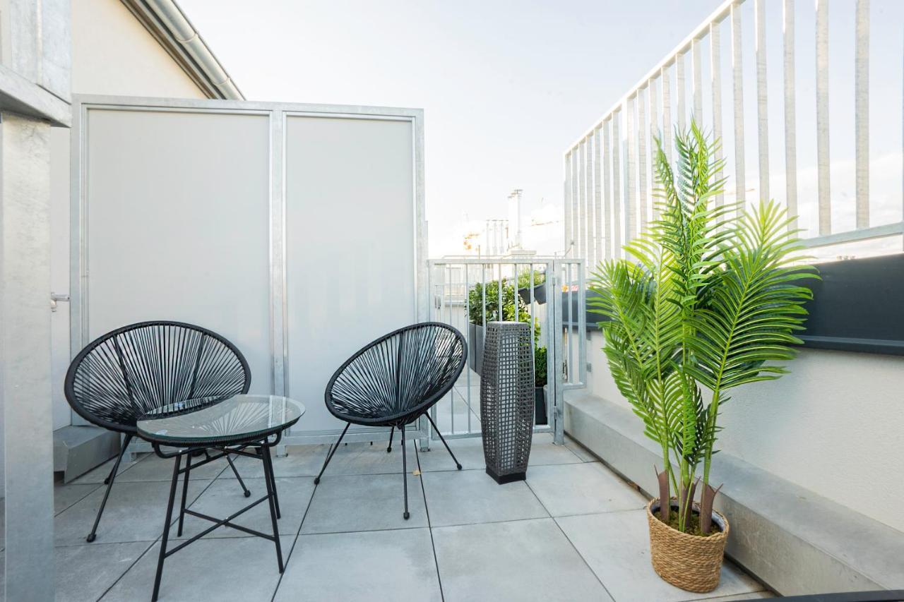Orestaliving - Penthouse With Designer Renovation Appartement Wenen